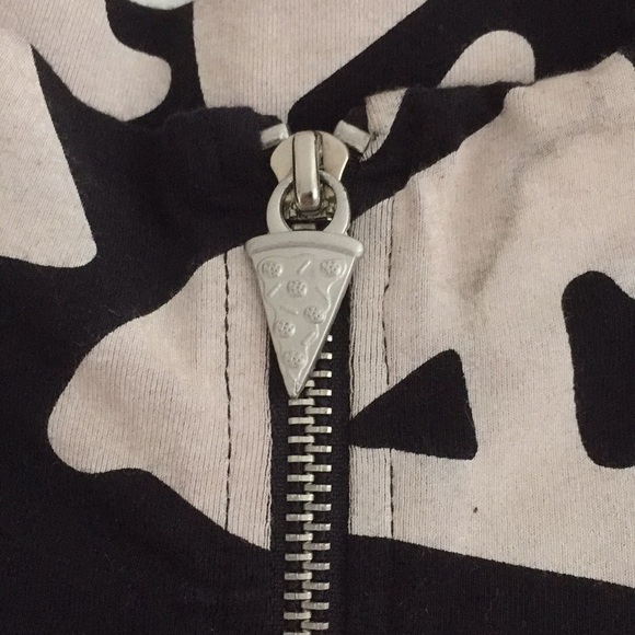 Letterz Skirt - Picture 4 of 7